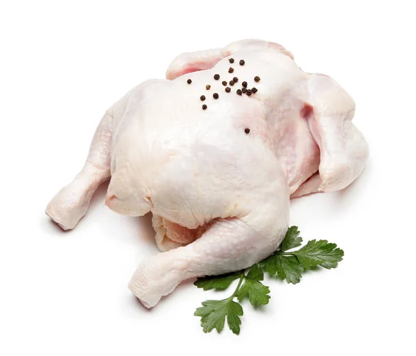 Pollo entero crudo sobre fondo blanco —  Fotos de Stock