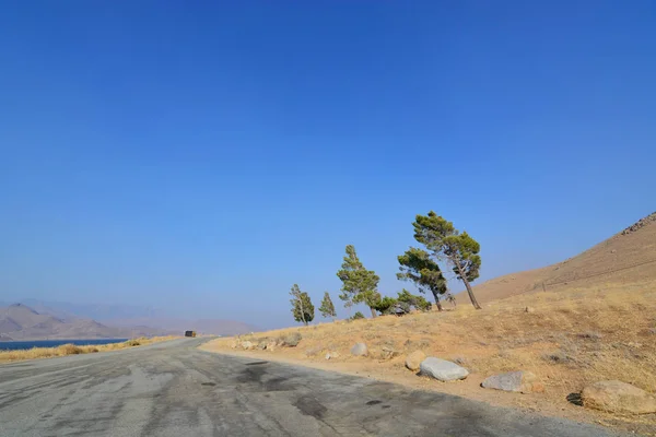 Göl Isabella Isabella Gölü, olarak da bilinir, bir rezervuar içinde Kern County, California, Amerika Birleşik Devletleri olduğunu. Daha fazla bilgi: https://en.wikipedia.org/wiki/Lake_Isabella