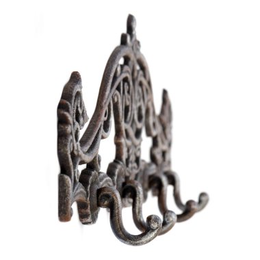 Antika metal askı. İzole görüntü.