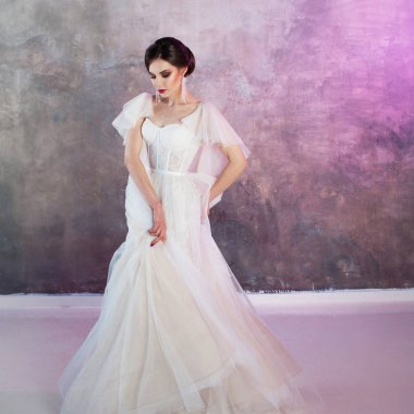 Güzel ve şık gelin gelinlik Studio