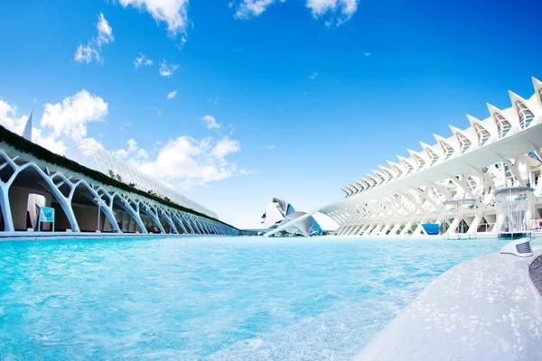 Valencia, spanien - 3. november 2010: stadt der künste und wissenschaften, architekt santiago calatrava. moderne futuristische Architektur, — Stockfoto