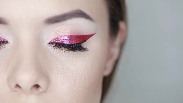 Increíble Maquillaje Brillante Del Ojo Flecha Roja Lujo Tonos Rojos — Vídeos de Stock