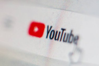 Saint Petersburg, Rusya - 5 Şubat 2019: Youtube logo üzerine getirin
