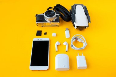 Mobil set modern ve yüksek kaliteli fotoğraf ve video oluşturmak için