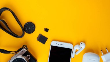 Blogger, gezgin ve fotoğrafçı için ayarlayın. İçerik oluşturucu ve seyahat için her şey