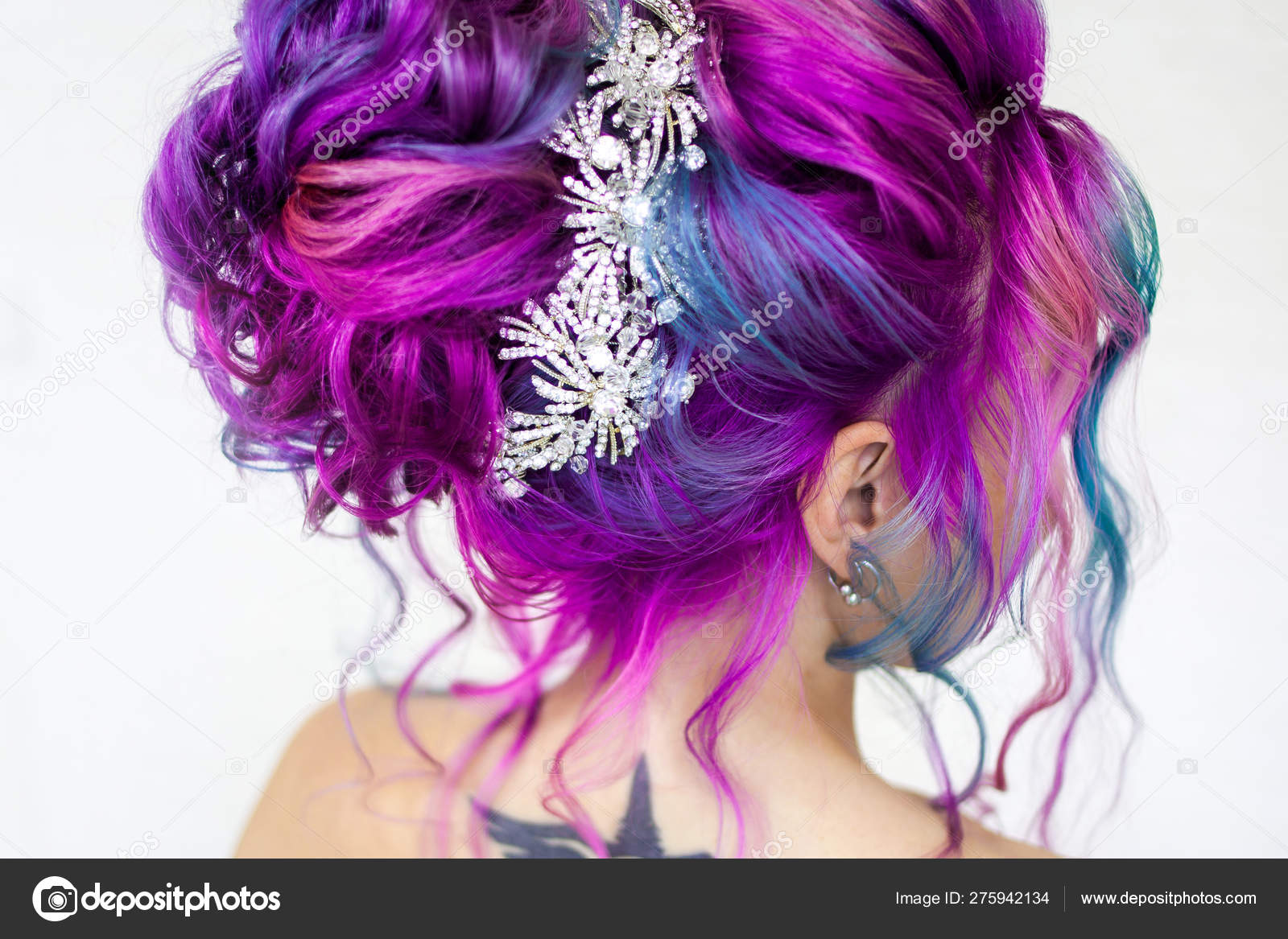 Wedding Hairstyle Of Curls For A Modern And Unusual Bride