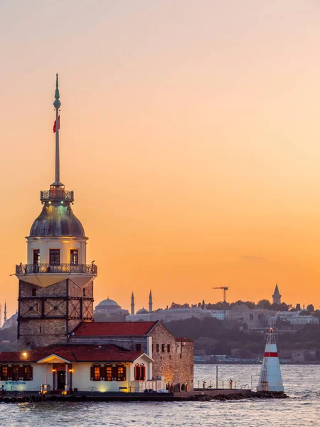 Istambul vista da torre de donzela, bela vista — Fotografia de Stock