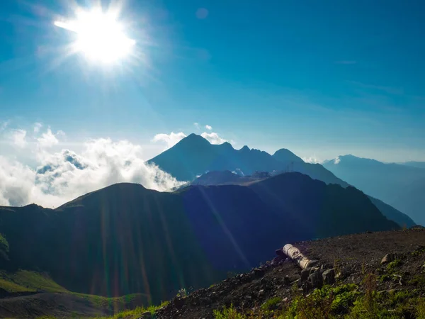 Schöne Berglandschaft. Hochgebirgsmassiv, — Stockfoto