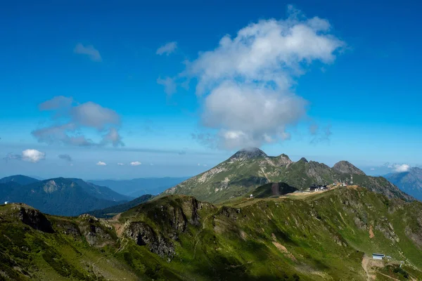 Прекрасний гірський пейзаж. Високогірний масив , — стокове фото