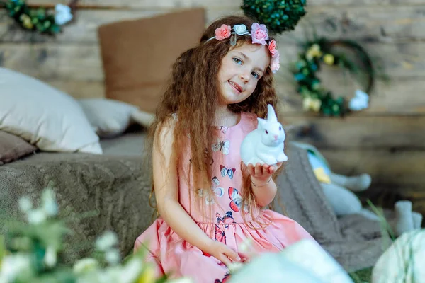 Easter bunny girl on hand — Stock Photo, Image