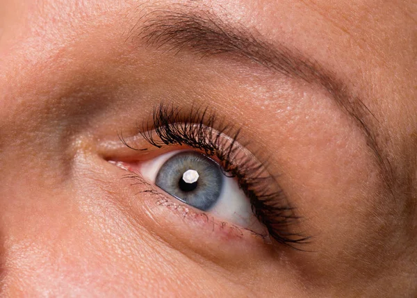 Mujer cara con ojos y pestañas — Foto de Stock