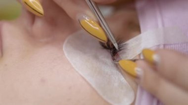 Kirpik uzatma içinde Güzellik Salonu