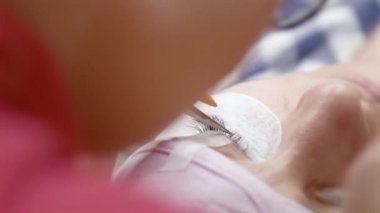 Kirpik uzatma içinde Güzellik Salonu