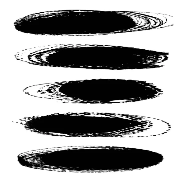 Oval Tinta Hitam Panjang Goresan Bertekstur Terisolasi Pada Latar Belakang - Stok Vektor