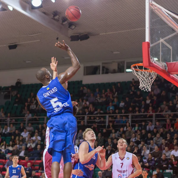 Samara Rosja Grudzień Cska Moskwa Przodu Marcus Ginyard Idzie Górę — Zdjęcie stockowe