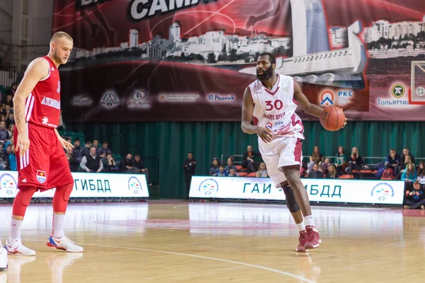 Samara Rusia Diciembre Krasnye Krylia Delantero Julian Wright Con Pelota —  Fotos de Stock