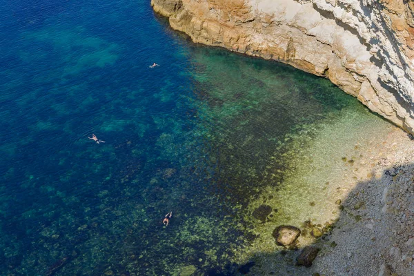 Menschen Schwimmen Meer Ansicht Von Oben — Stockfoto