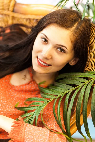 Cute girl in a tropical african hotel room — Stock Photo, Image