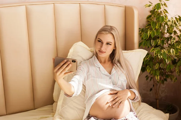 Embarazo Maternidad Tecnología Personas Concepto Expectativa Mujer Embarazada Feliz Con — Foto de Stock