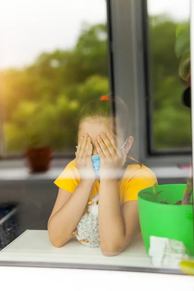 Sad Child Covered Her Face Her Palms Quarantine Because Virus — Stock Photo, Image