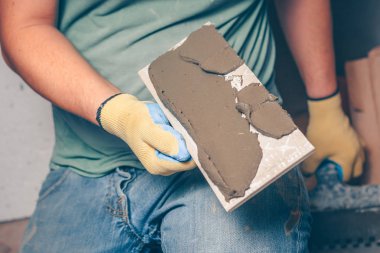 Karo döşeme içinde karşı karşıya, profesyonellik çalışır