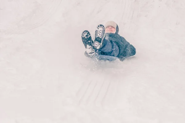 Ковзання Гори Санчатах Зимова Морозна Погода — стокове фото