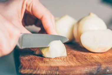 Mutfakta yemek pişirme, malzemeler Dilimleme