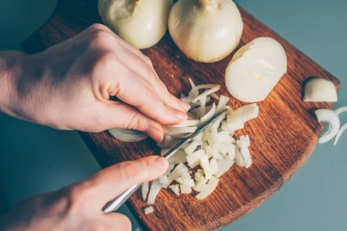 Mutfakta yemek pişirme, malzemeler Dilimleme