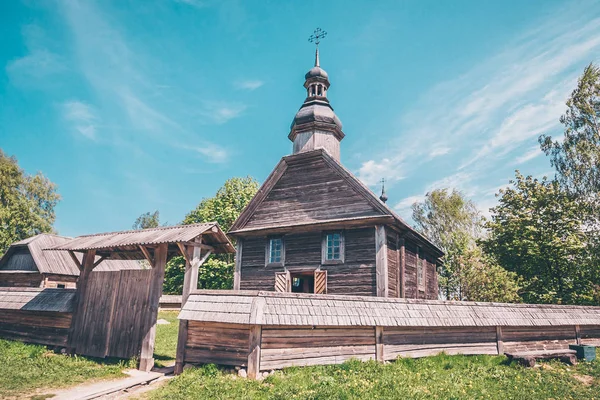 Authentieke Houten Kerk Het Dorp — Stockfoto