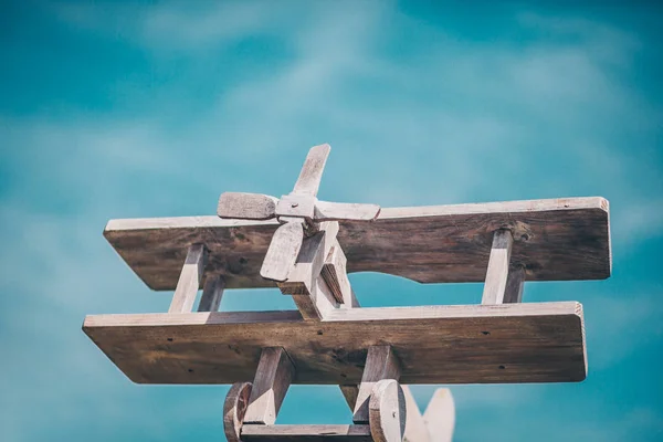 Planken Gegen Den Blauen Himmel — Stockfoto