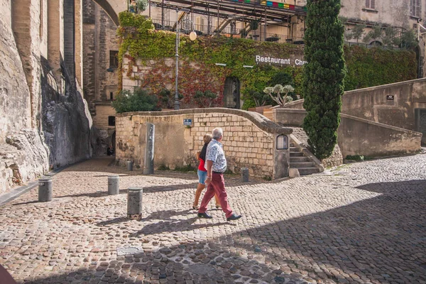 Avignon Provence Fransa Eylül 2018 Güneşli Bir Günde Sokaklarda Turistler — Stok fotoğraf