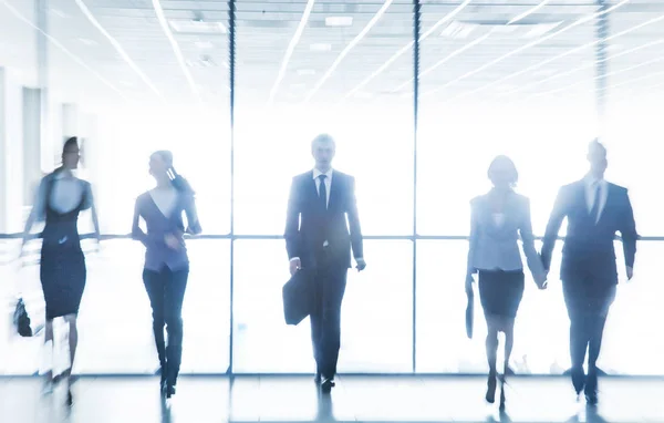 Group Young Business People Actively Moving Large Office — Stock Photo, Image