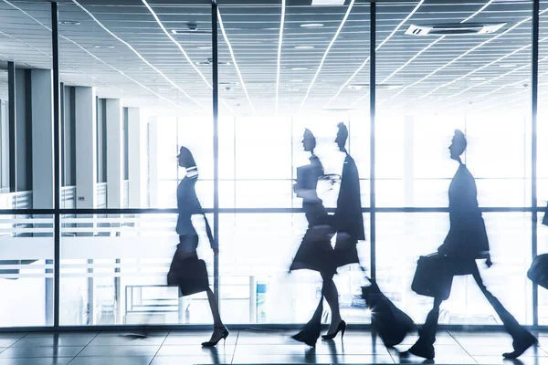 Group Young Business People Actively Moving Large Office — Stock Photo, Image