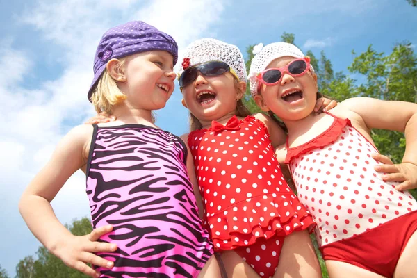 Spaß für Kinder am Strand — Stockfoto