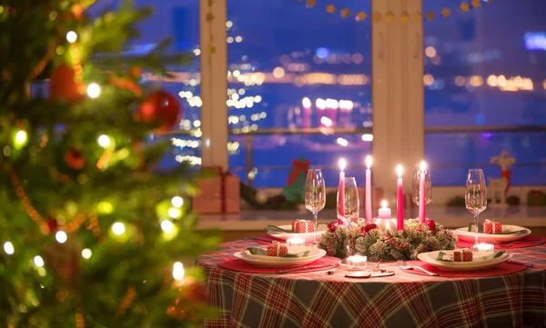 Weihnachten zu Hause dekoriert — Stockfoto