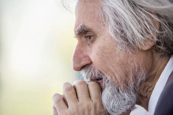 Gray-haired elderly man — Stock Photo, Image