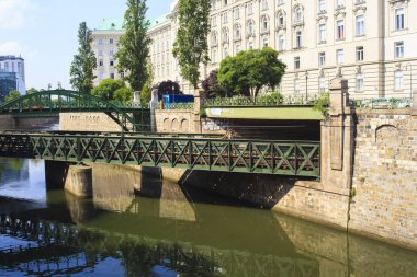 Demiryolu, Viyana, Avusturya Art Nouveau köprüden görünümünü