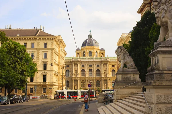 Vienna Austria Maggio Ingresso Del Palazzo Giustizia Sullo Sfondo Museo — Foto Stock
