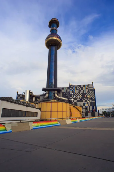 Vienna Avusturya Mayıs Spittelau Atık Yakma Tesisi Friedensreich Hundertwasser Tarafından — Stok fotoğraf