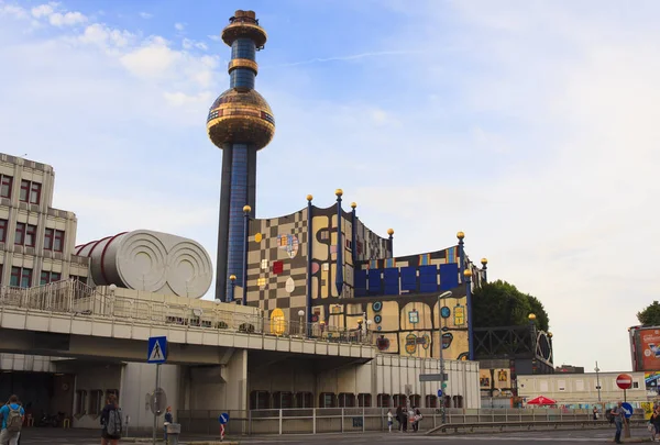 Vienna Austria May Spittelau Waste Incineration Plant Designed Friedensreich Hundertwasser — Stock Photo, Image