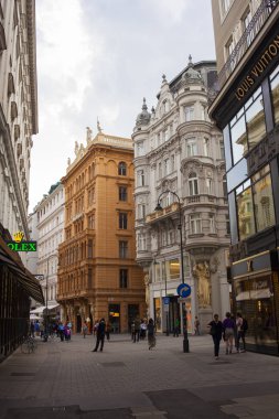 Vienna, Avusturya - Mayıs, 22: Görünümünü tipik Viyana Caddesi üzerinde 22 Mayıs 2018