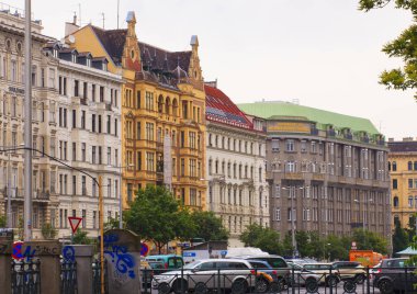 Vienna, Avusturya - Mayıs, 22: Görünümü tipik Viyana binaların üzerinde 22 Mayıs 2018