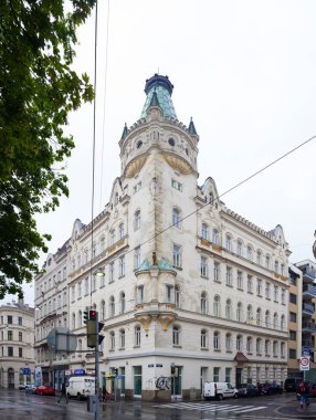 Vienna, Avusturya - 22 Mayıs: tipik Viyana bölgesindeki 22 Mayıs 2018 üzerinde binanın görünümü