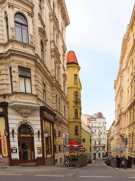 Vienna Avusturya Mayıs Görünümünü Tipik Viyana Caddesi Üzerinde Mayıs 2018 — Stok fotoğraf