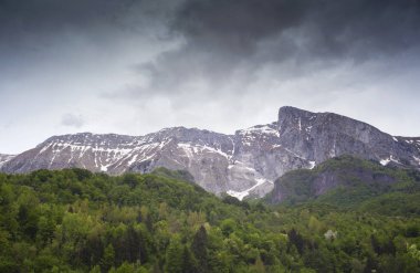 Slovenya doğal Krn dağ manzarası