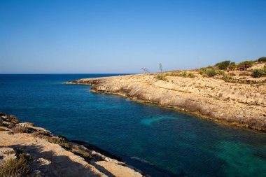 Cala Greca görünümünü yaz sezonu 