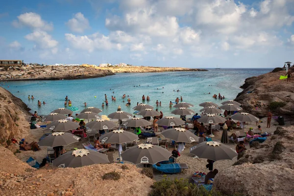 Vista de la playa de Porto Ntoni, Lampedusa —  Fotos de Stock