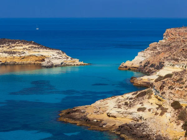 Visa kaniner Beach eller Conigli ön Lampedusa — Stockfoto