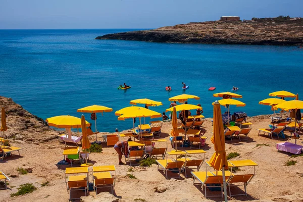 Vista de la playa de Cala Croce, Lampedusa —  Fotos de Stock