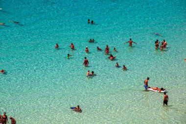 En ünlü deniz yerlerinden biri Lampedusa, Spiaggia dei con görünümü